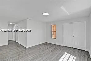 Lyndale Second Addition — Photo 4
