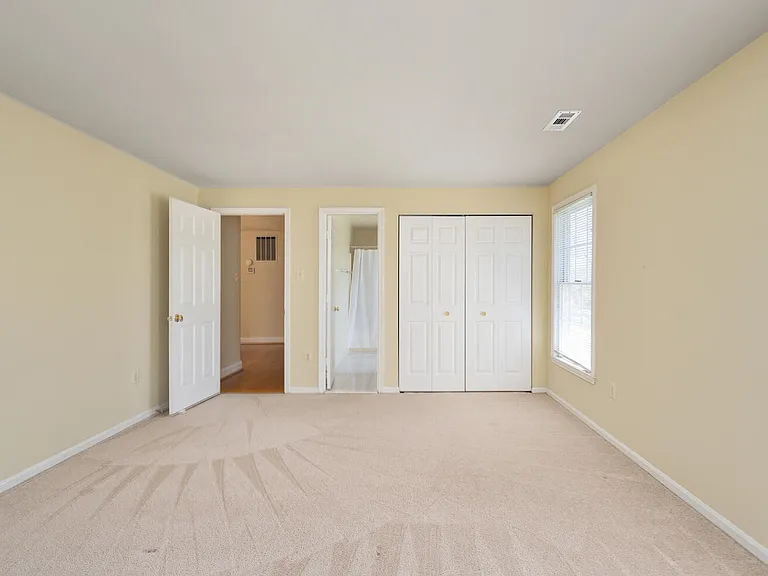 2725 Oldewood Dr — Photo 15