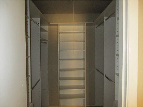 4th image of 1917 Spies Springs Ct