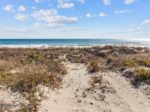 8625 Ocean View Drive, Emerald Isle, NC 28594
