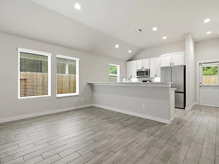 2742 Oakleaf Ash Ln — Photo 9