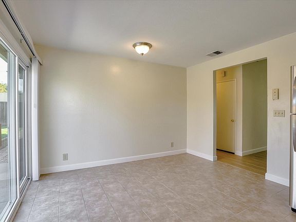 4th image of 1608 Goldentree Dr
