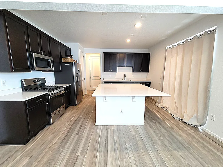 2510 Torino Way — Photo 5