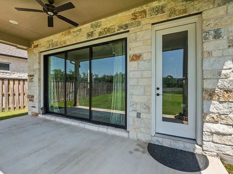 125 Plainsman Ln — Photo 43