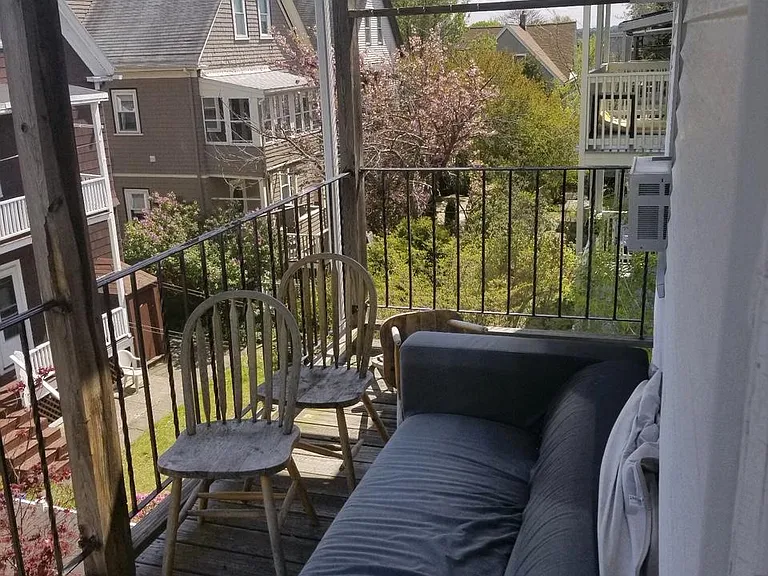 21 Belknap St #3A — Photo 16