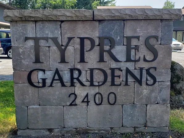Typres Gardens