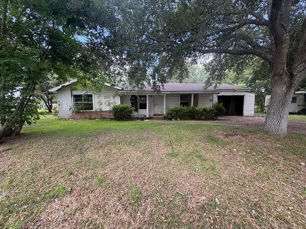 2005 Tibiletti Dr, Victoria, TX 77901