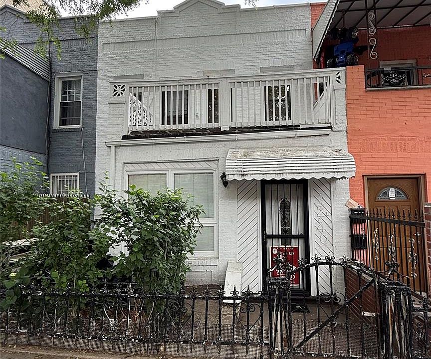 1st image of 1240 Manor Avenue