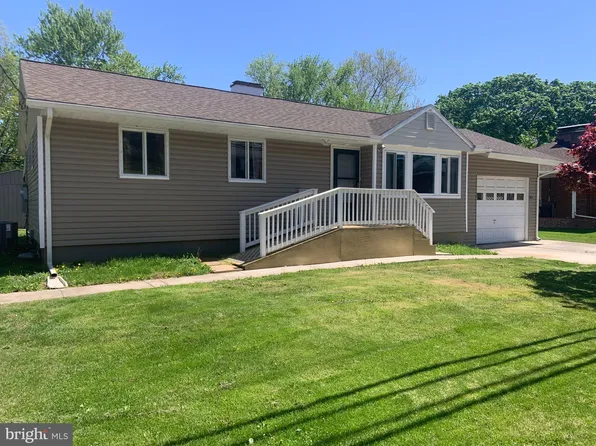 460 Lumber St, Middletown, PA 17057