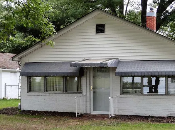 7154 Rosedale Rd, Terre Haute, IN 47805