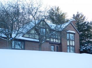 254 W Hill Rd, Vestal, NY 13850