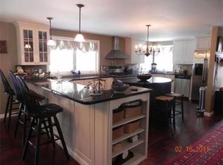 10 Maple Rd, Westford, MA 01886