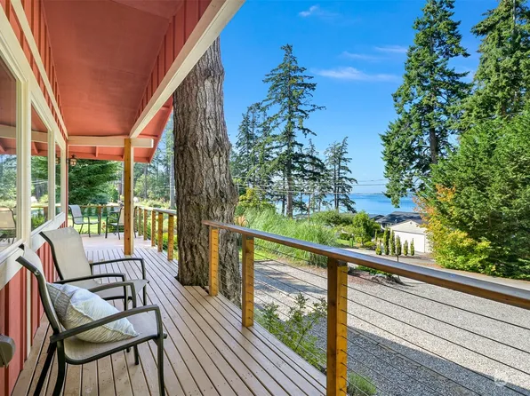 17261 Golden View Avenue, La Conner, WA 98257