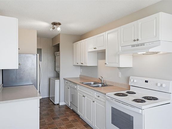 3rd image of 6231 Blueback Rd #208A