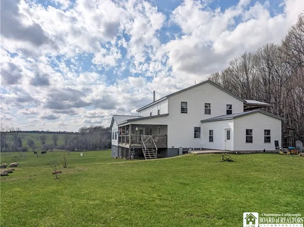 9480 Ravlin Hill Rd, Clymer, NY 14724