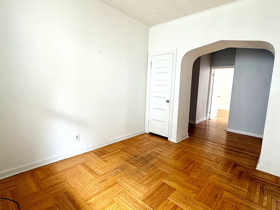 302 N 3rd St #9