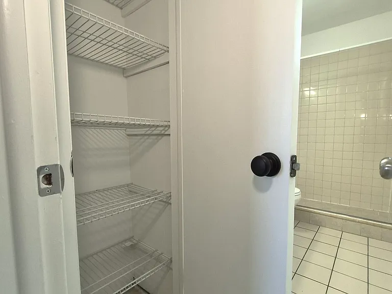 5510 Lakewood Cir S #C — Photo 23