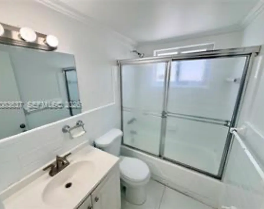2 bed, 900 sqft, $2,250 — Photo 2