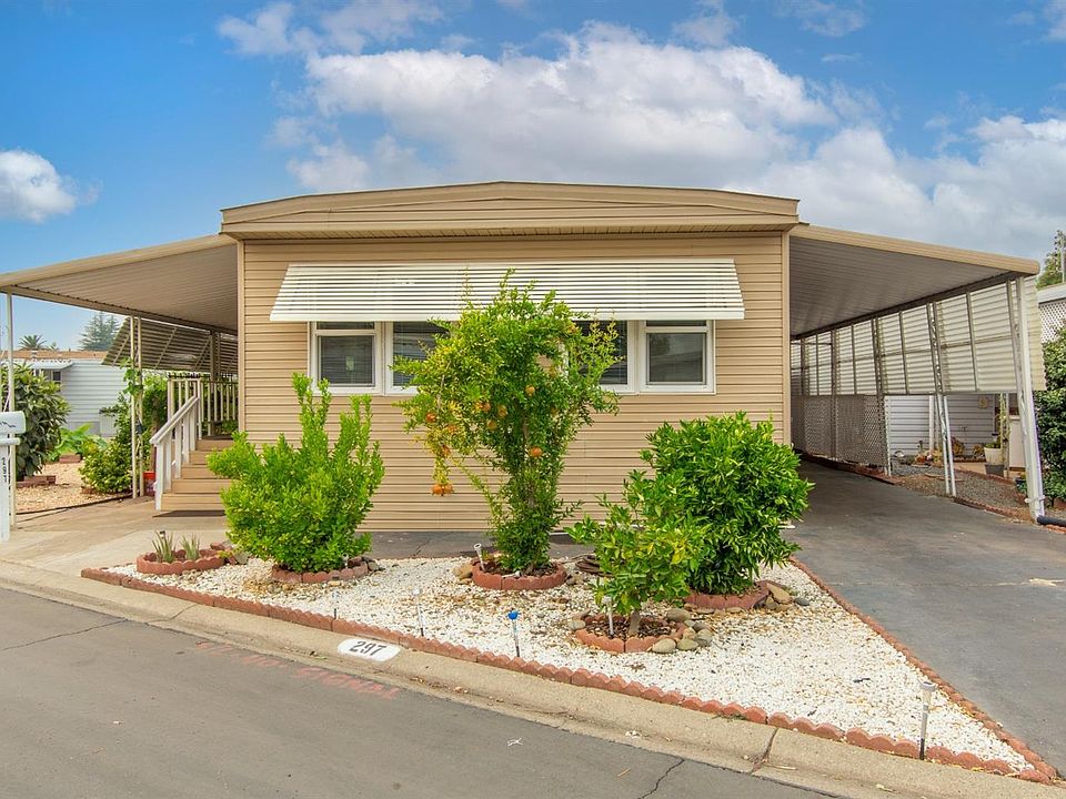 1st image of 297 Sunny Hills Dr