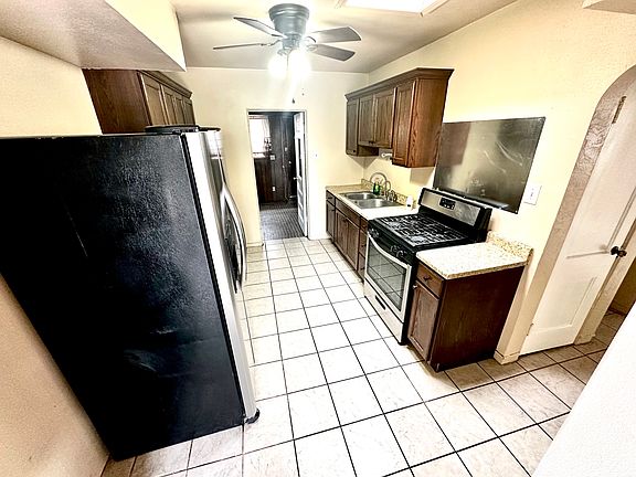 5th image of 7505 Acapulco Ave