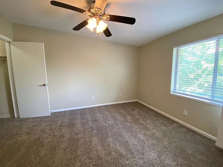5720 Martway St — Photo 6