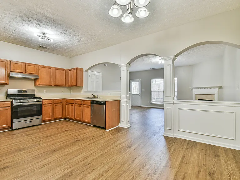 2529 Emma Way — Photo 18