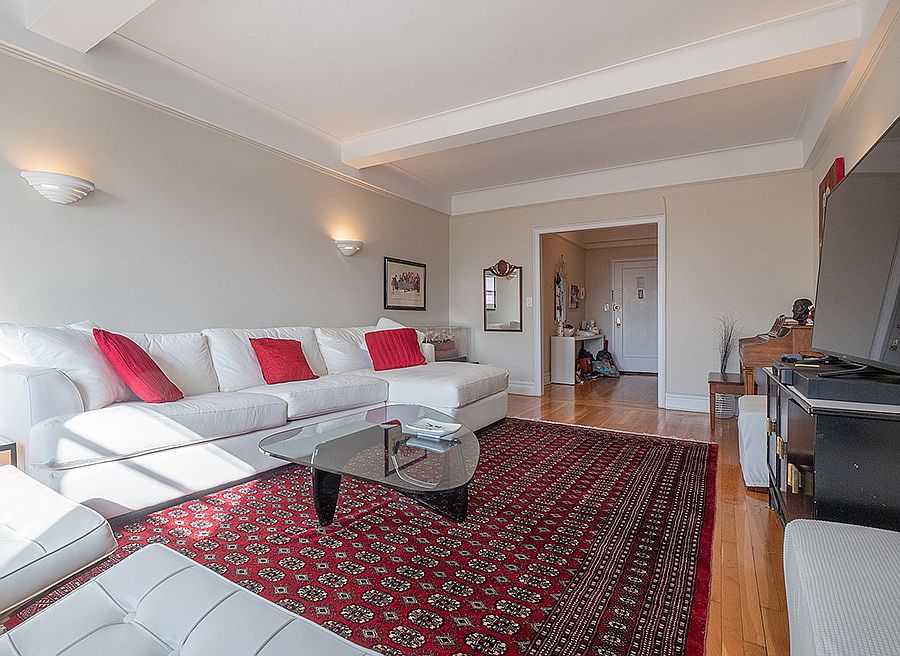1st image of 27 W 96th St APT 12D