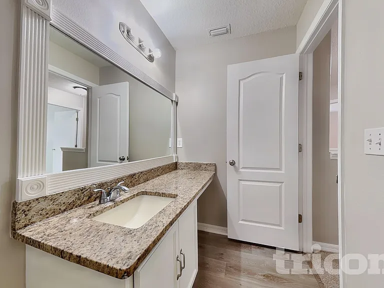 9247 Wellstone Dr — Photo 13