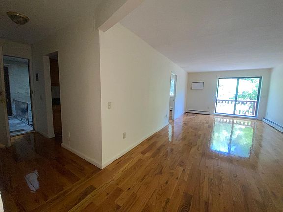 4th image of 35 Odell Ave APT 2G