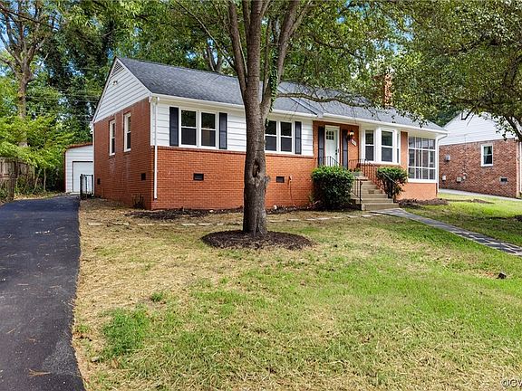 2nd image of 8630 Oakcroft Dr