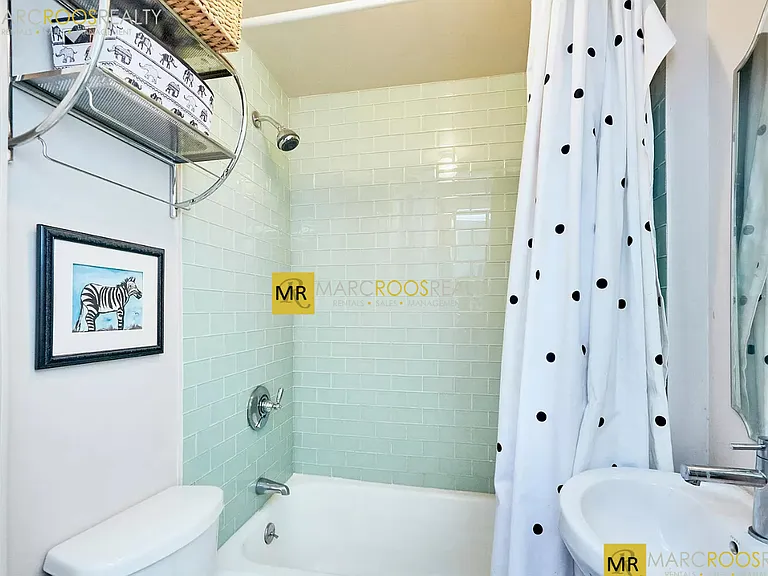 80 Revere St #5 — Photo 2