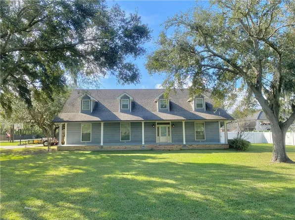 110 Rue Acadian, Belle Chasse, LA 70037