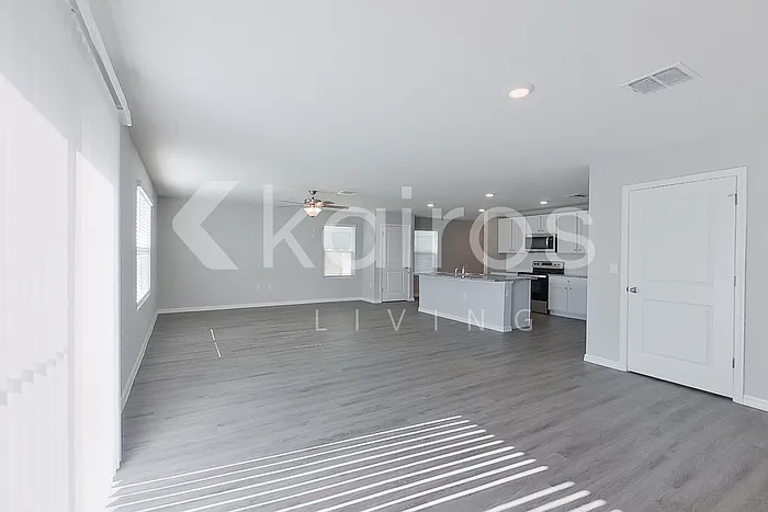 8621 SW 43rd Ter — Photo 4