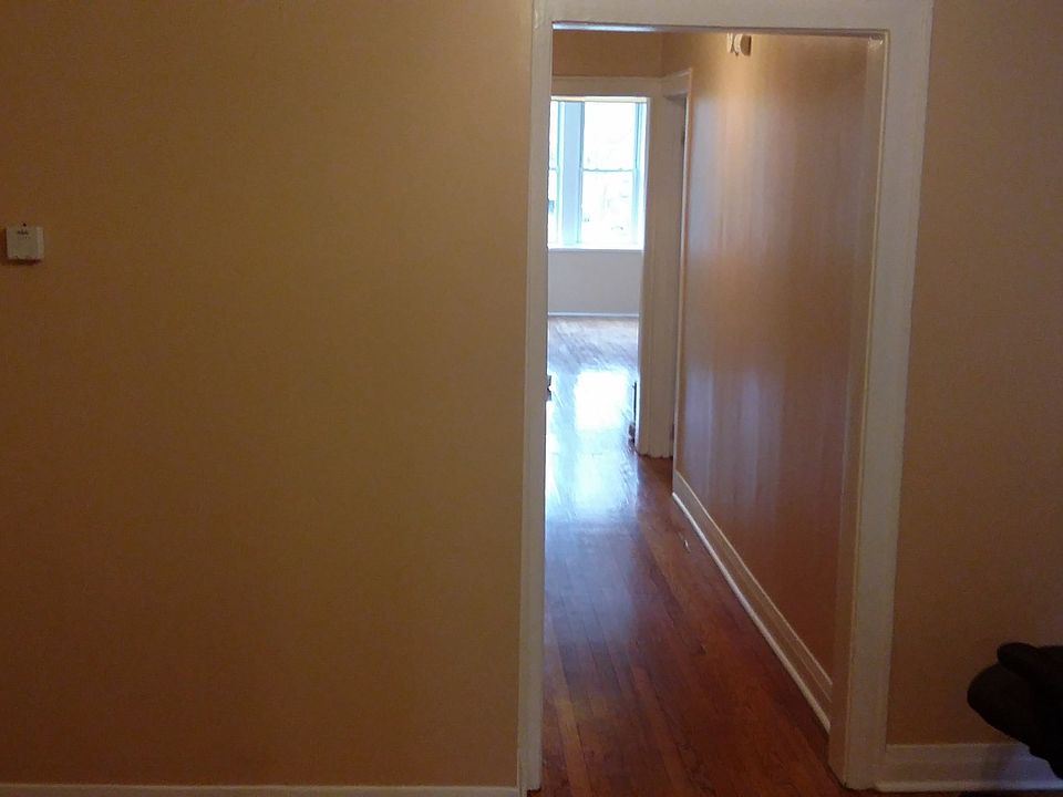 1st image of 1918 S Sawyer Ave #1ST