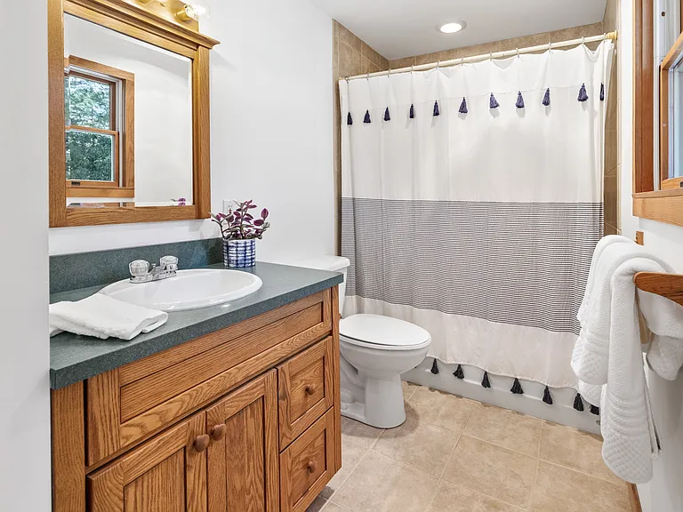 563 Montauk Hwy — Photo 13