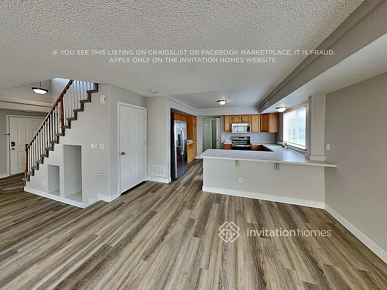 21380 E 40th Ave — Photo 6