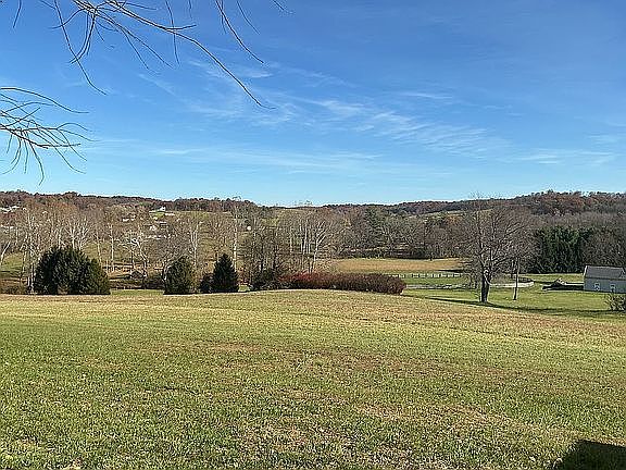 3rd image of 730A Kittle Rd