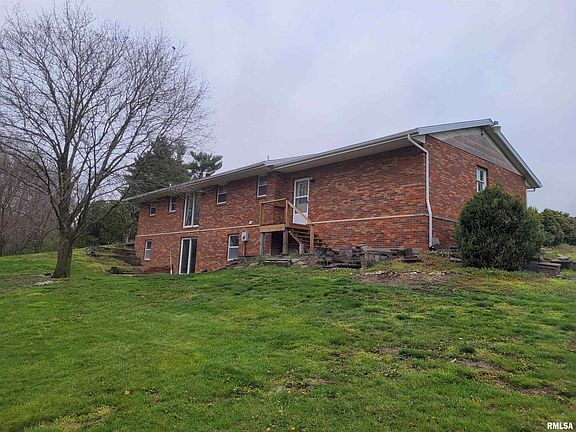 3rd image of 971 E County Road 895 St