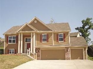 5611 N Wyoming Ave, Kansas City, MO 64118