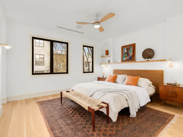 980 Metropolitan Avenue image 9 of 21