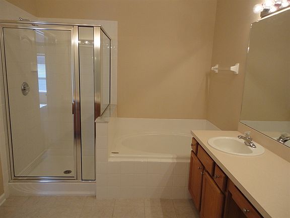 5th image of 11302 Misty Isle Ln #0