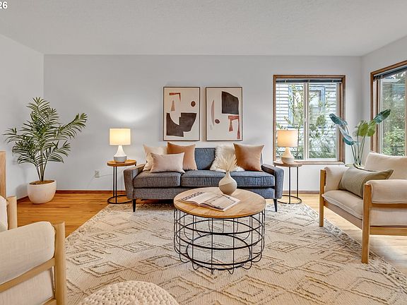 5th image of 6419 SE Clinton St