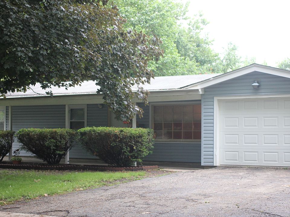 1st image of 414 Princeton Dr