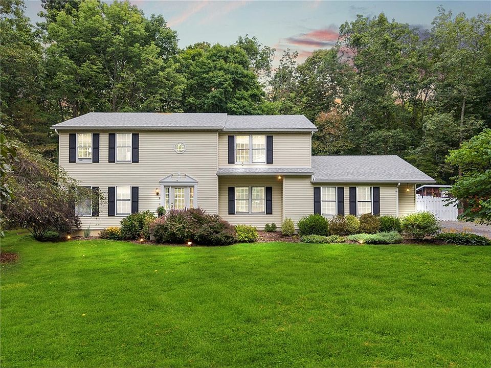 1st image of 12 Sunset Dr