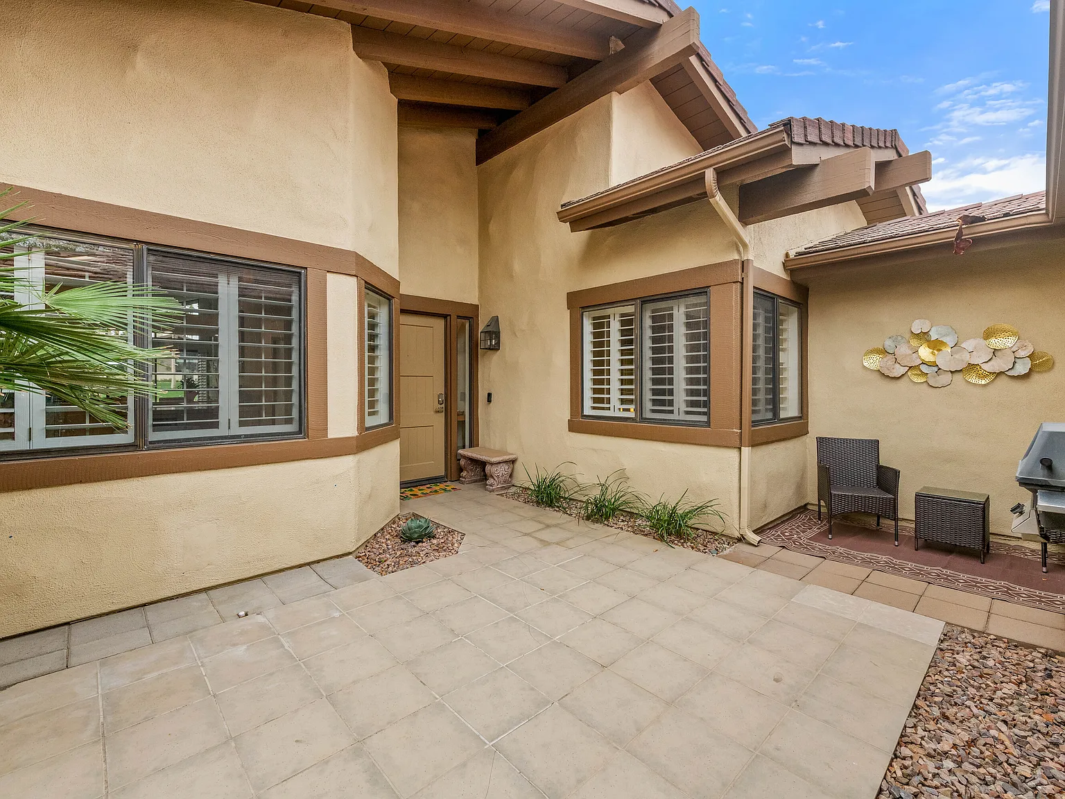 2 bed, 1819 sqft, $3,000 — Photo 3