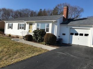 127 Covington Dr, Warwick, RI 02886