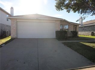 2821 Hillside Dr, Mesquite, TX 75149