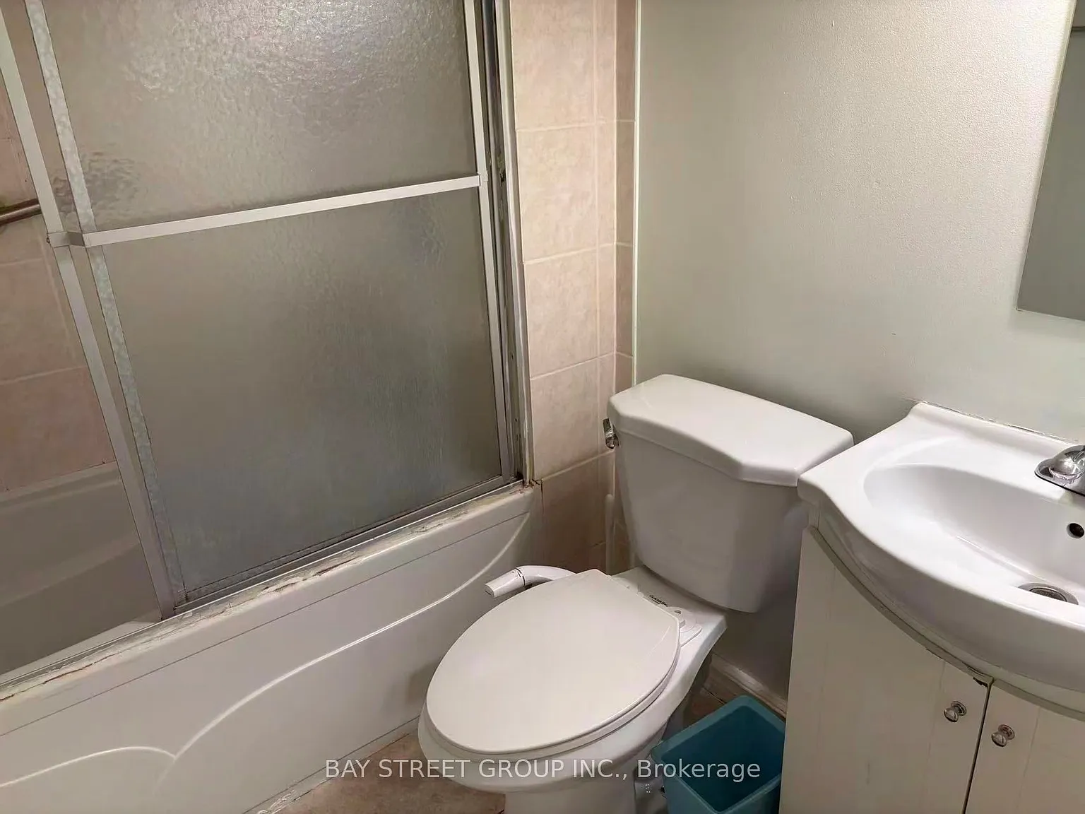 2 bed, $1,600 — Photo 3