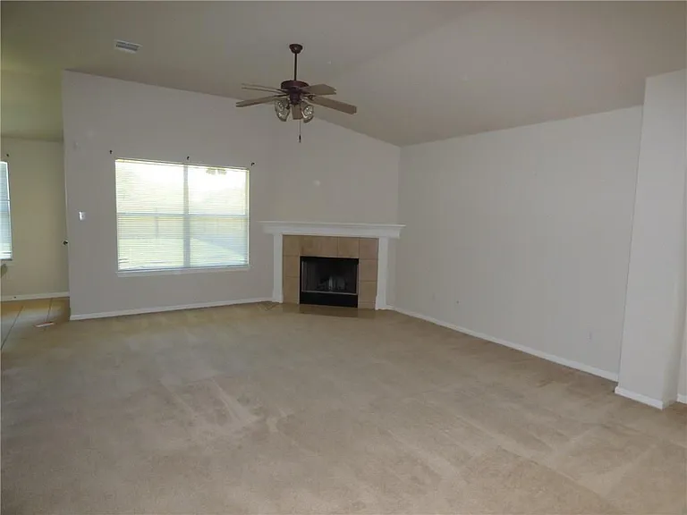 1600 Melissa Oaks Ln — Photo 6