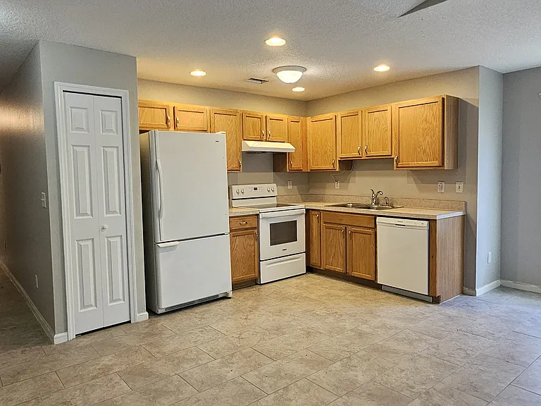 22 Wellwood Ln — Photo 2